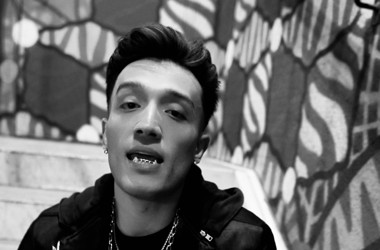 Independent Streaming Success: Lessons from AN STACKS